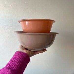 Vintage Pyrex Autumn Rainbow 2 Piece Rolled Edge Nesting Mixing Bowl 322 323